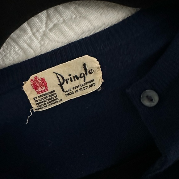 Vintage Pringle Navy Blue Cardigan - Picture 2 of 4